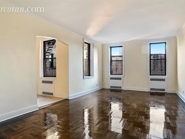 960 Sterling Pl APT 5F, Brooklyn, NY 11213