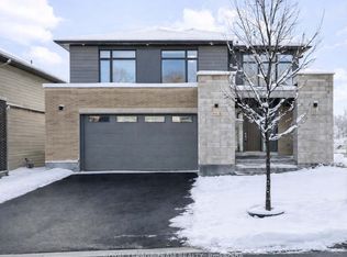 200 Ketchikan Cres, Ottawa, ON K2T0S3
