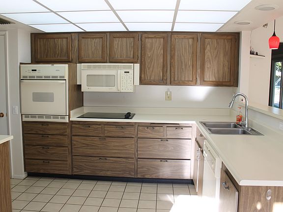 3rd image of 12902 W Copperstone Dr
