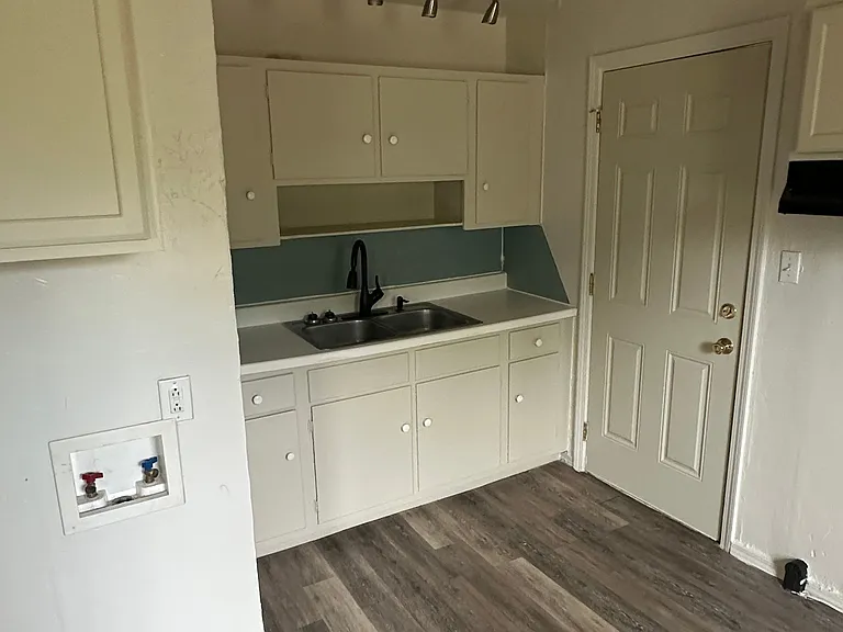 4331 Mickey Rd — Photo 1