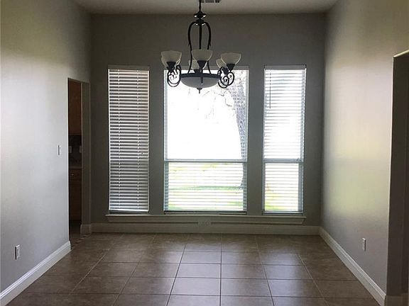 5th image of 106 Bonnie Dr