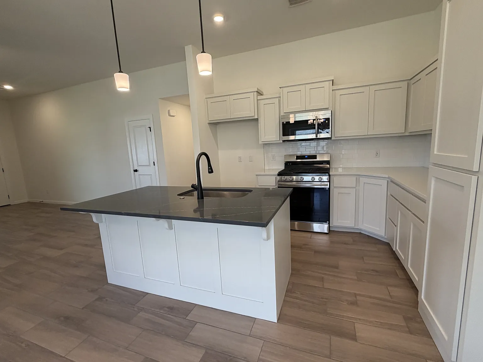 18221 Austin Court - 1 — Photo 4