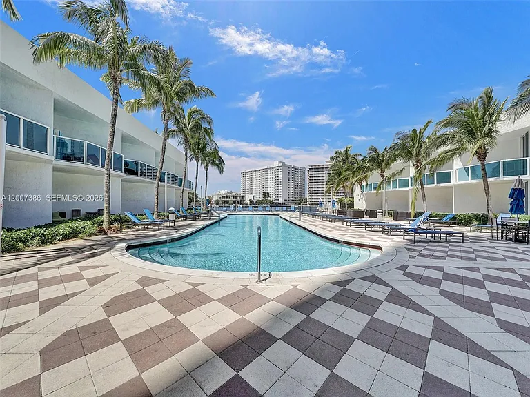 1945 S Ocean Dr #2101 — Photo 38