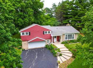 1910 Springdale Rd, Brookfield, WI 53045