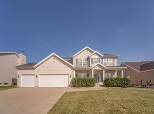 709 Willow Spring Hill Dr, Fairview Heights, IL 62208
