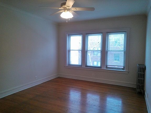 4th image of 6708 N Hermitage Ave