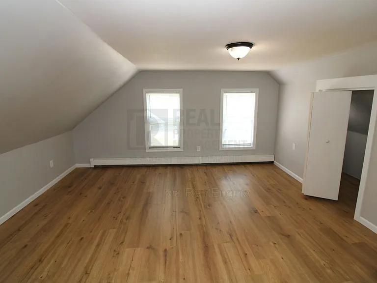 31B Park St — Photo 4