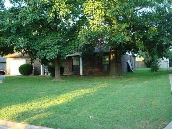 1st image of 3190 N Malinda Dr