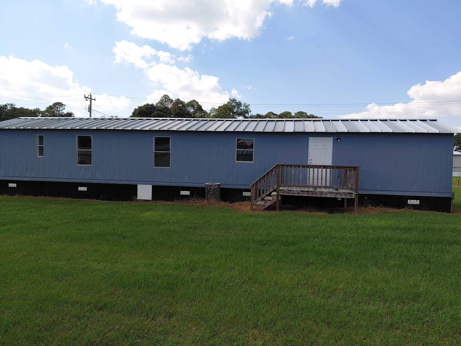 3 bed, $1,150 — Photo 1