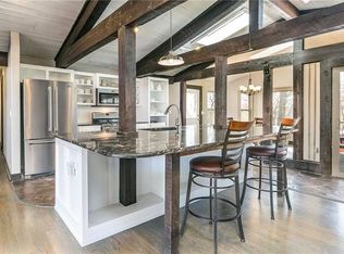 9901 Spring Valley Rd, Bentonville, AR 72712