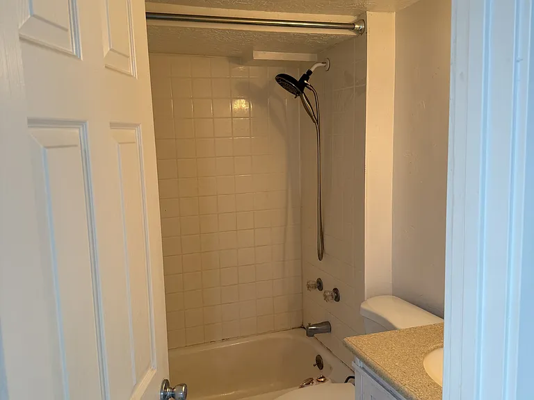 532 W Fern Dr #1 — Photo 7