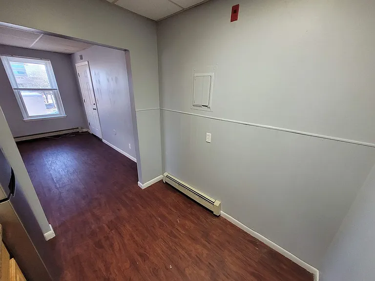 1358 Elm St. — Photo 6