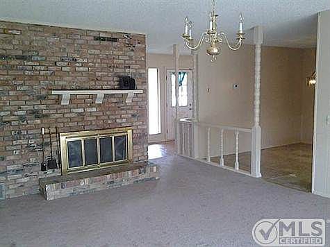 3rd image of 1313 Edgewood Dr