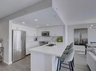 125 Milross Ave #504, Vancouver, BC V6A 0A1