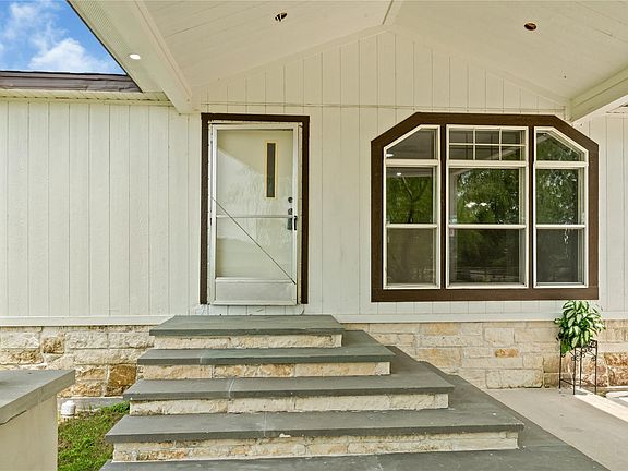 5th image of 9623 Meadowvine Dr
