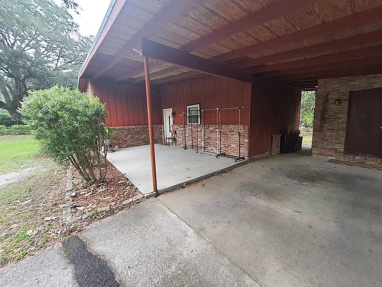 1815 Burns Dr — Photo 4