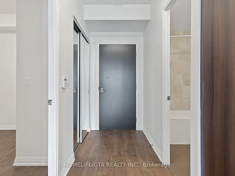 101 Erskine Ave #420 — Photo 6
