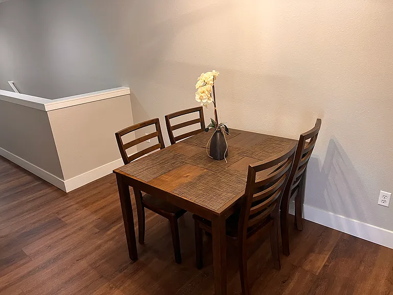 1815 Skyline Ct S — Photo 12
