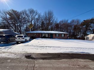 133 Ardsley Cir, Brockton, MA 02302