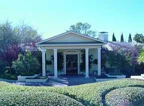 1st image of 6100 Pinehurst Dr