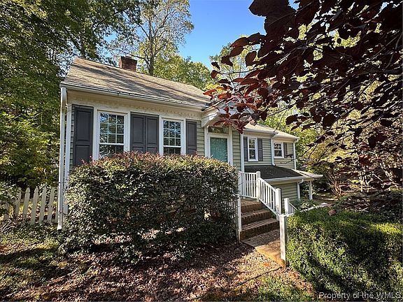 3rd image of 3328 New Castle Dr