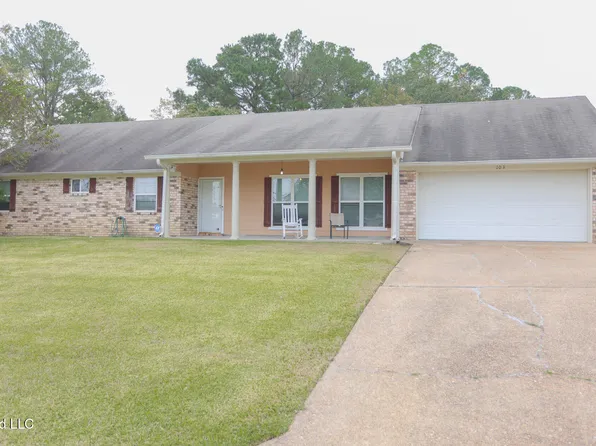 103 Hannah Dr, Clinton, MS 39056