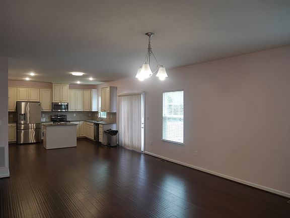 5th image of 535 Hartley Way