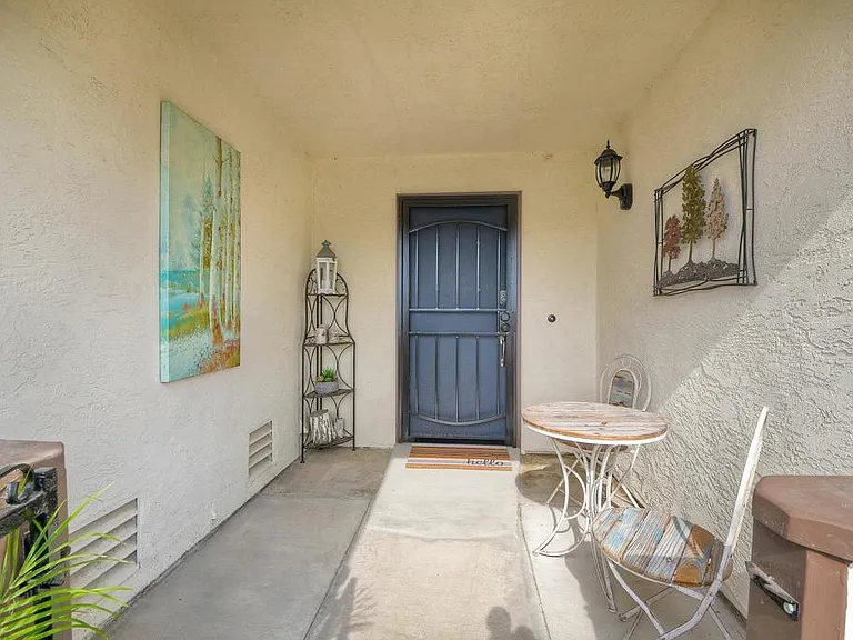 263 San Dimas Ave — Photo 17