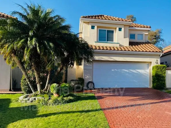 13 Azusa Ave, Ventura, CA 93004
