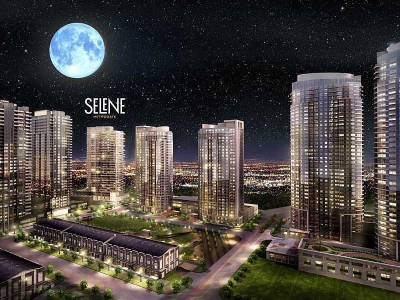 2nd image of 225 Village Green Sq Penthouse 9