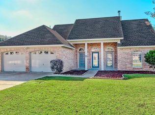 7621 Clearview Ln, Lumberton, TX 77657