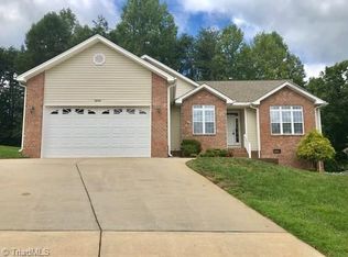 3955 Navy Pl, High Point, NC 27265