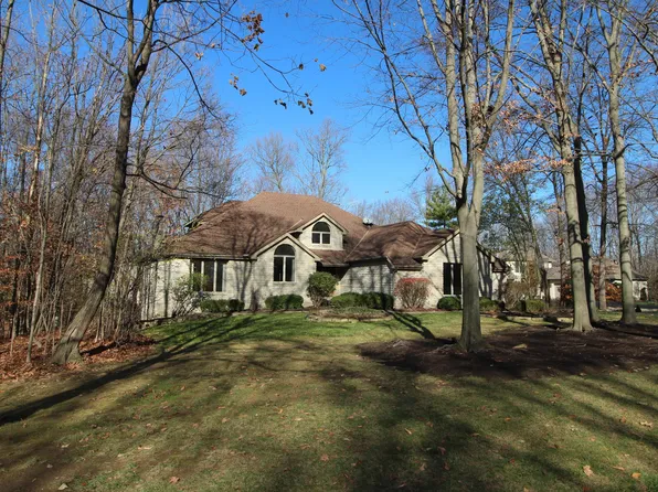 3481 Woodstone Dr, Lewis Center, OH 43035