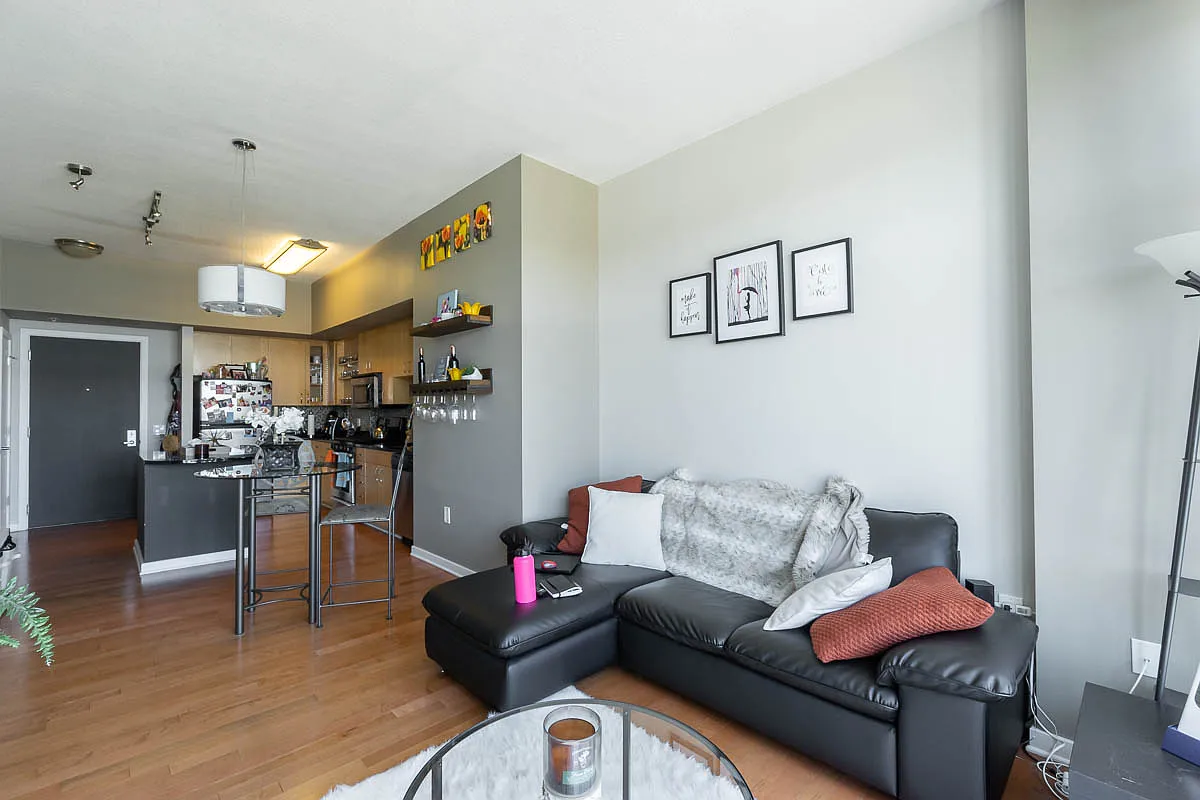1 bed, 700 sqft, $2,995 — Photo 4
