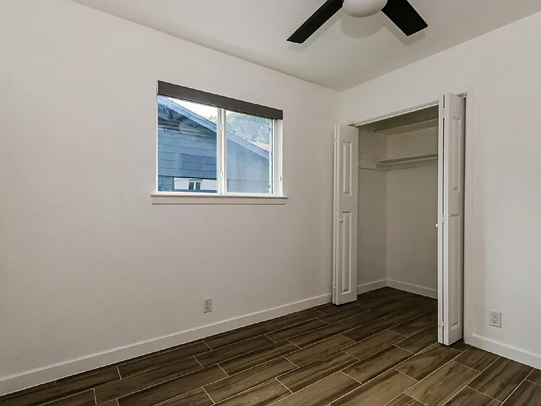 2309 Southern Oaks Dr — Photo 13