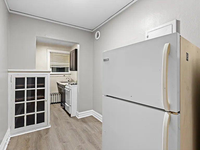5618 S Grand Blvd — Photo 22