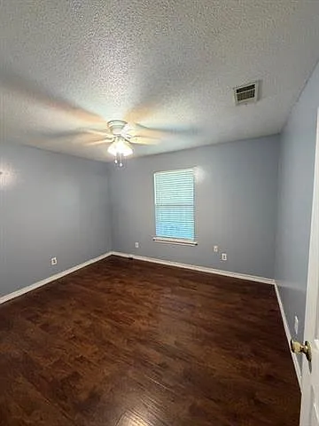 215 Elmwood St — Photo 17