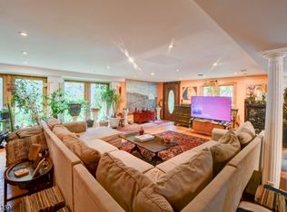 9 Liberty Trl, Newton, NJ 07860