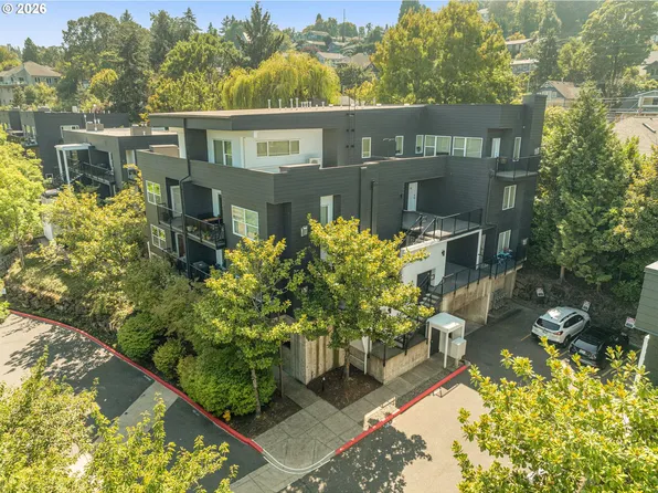 618 S Nevada St APT H, Portland, OR 97219