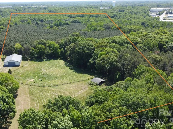 136 Arabian Dr, Mooresville, NC 28115