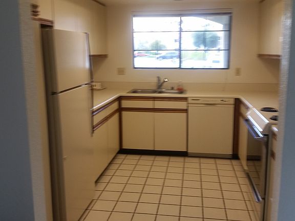 5th image of 2701 E Mesquite Ave Unit A5