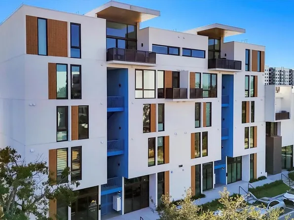 1558 4th St #216, Sarasota, FL 34236