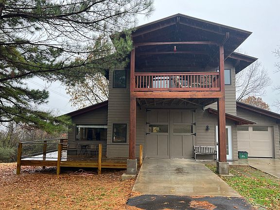 2nd image of 1417 E Tanager Ln