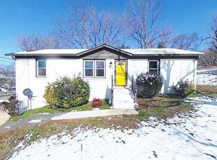 107 Bicentennial Dr, Cornersville, TN 37047