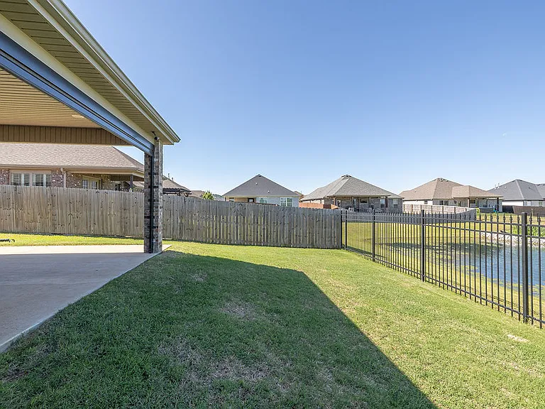 55 S Benchmark Ln — Photo 23
