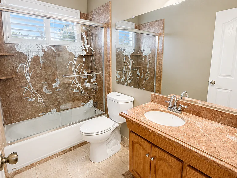 4543 Sloat Rd — Photo 4