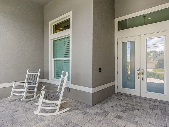 4th image of 1704 SW 17th Ave #3B-3BA-2140SQFT
