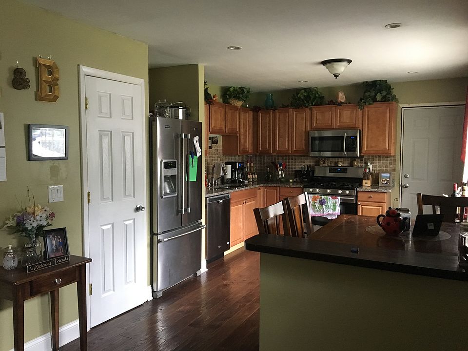 2nd image of 324 Nautilus Dr
