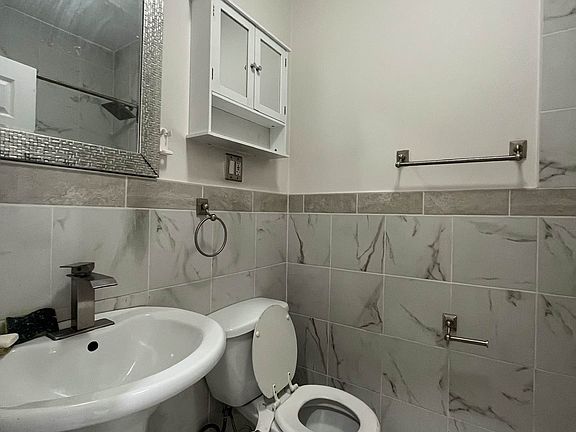 5th image of 354 McGuinness Blvd APT 3R
