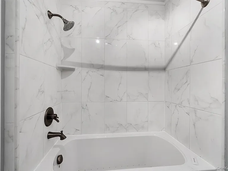 48 Homestead Village Dr — Photo 25